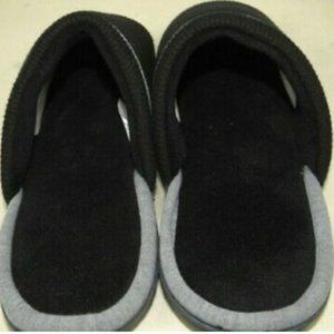 NEW Women’s Isotoner Black, slide-on Slippers Size